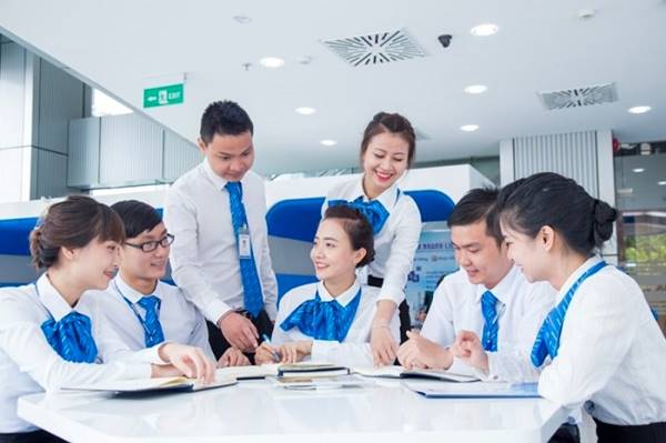 xưởng may đồng phục công sở uy tín TPHCM
